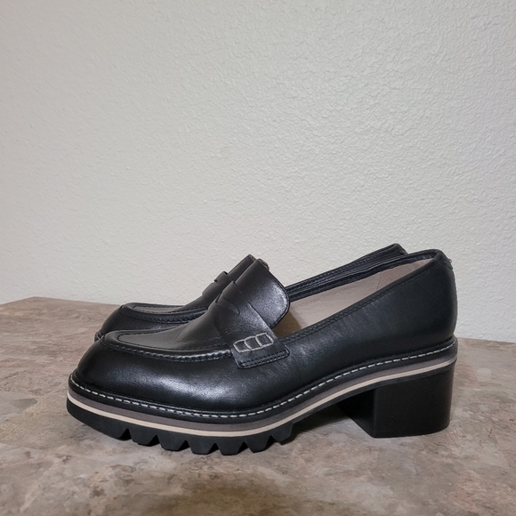 Bernardo 7.5 Black Leather Selma Lug Sole Platform Heeled Loafer Academia - Picture 2 of 10